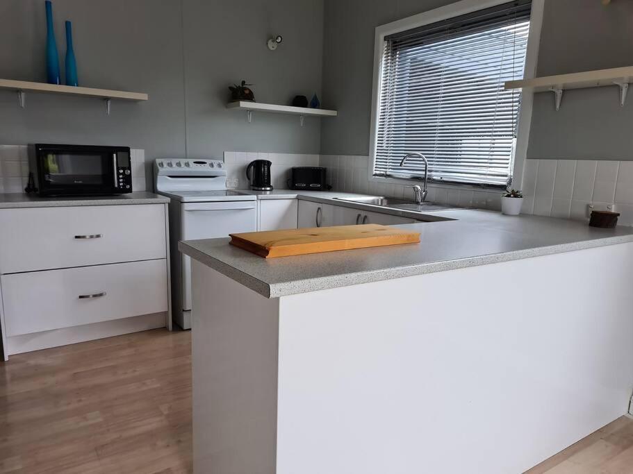 Holiday House On Sale Villa Tullah Екстериор снимка